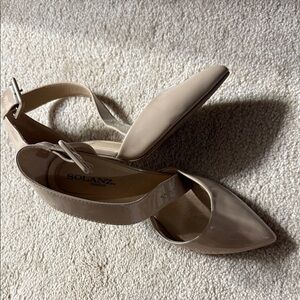 Solanz Women's Beige Heels